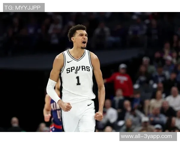 苏群称文班亚马如阿凡达般超凡脱俗20分钟正负值22展现非凡实力