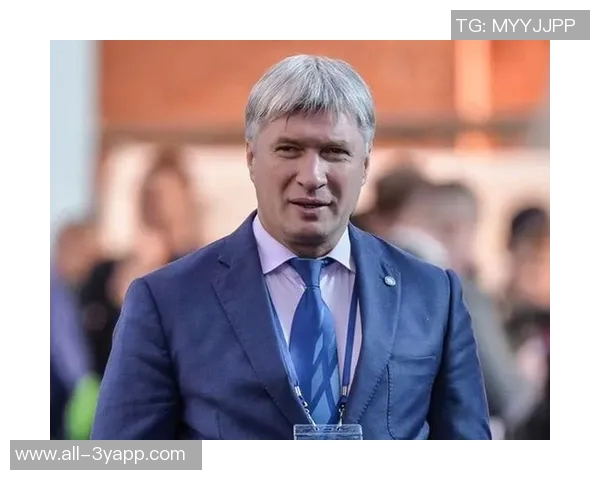 萨福诺夫面对舍瓦利耶竞争的决心与努力争取首发机会的心路历程 萨福诺夫面对舍瓦利耶竞争的决心与努力争取首发机会的心路历程