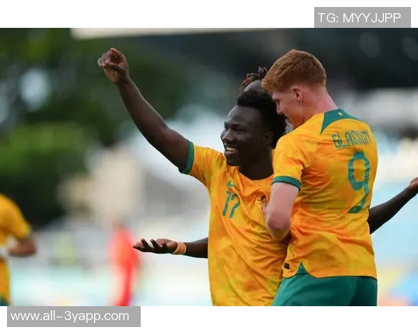 多特蒙德迎来新血液三名U17小将参与训练17岁后腰卡巴有望首秀德甲