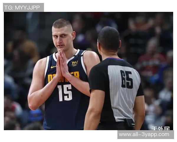 乔治32分钟表现平平仅得9分三分球全失状态低迷引发热议 乔治32分钟表现平平仅得9分三分球全失状态低迷引发热议