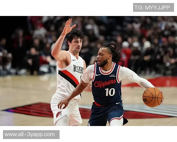 加兰表现平平9投5中三分球命中率50贡献12分1助攻但正负值惨淡32